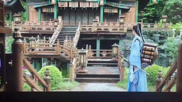 怎么会有这样的演员,在戏里戏外都能这么逗笑,真是让人佩服!
