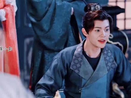 韩烨对待温硕如同自家弟弟,其他侍卫或书童都只能站立…