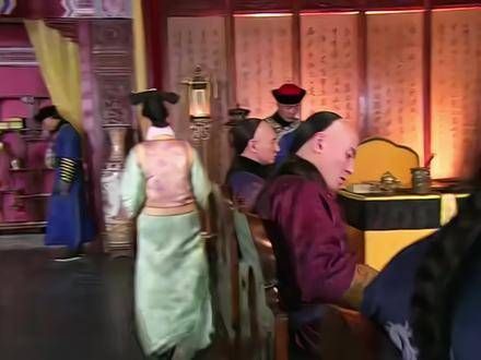 老十误踢打若曦,各位阿哥表情不一