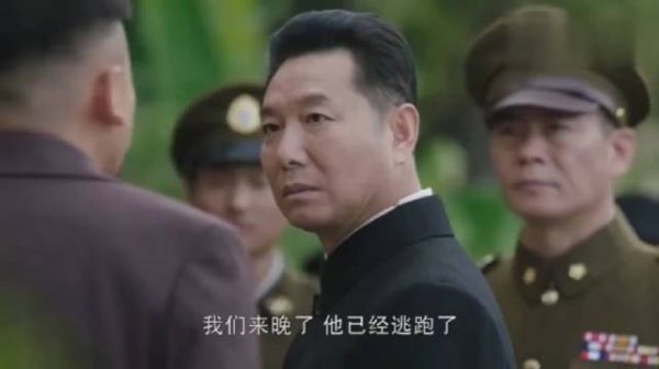信者无敌:毛人凤抓不到范天喜,竟拿枪指站长,站长:敢对我拔枪