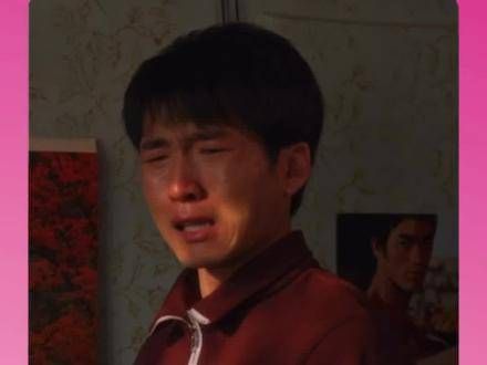 鹏飞在屏幕里流泪，我在屏幕外跟着掉泪