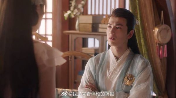 东方青苍为让小兰花开心 假扮长珩陪她,小兰花气炸了!