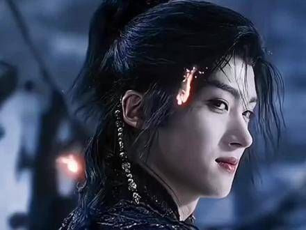 离仑为救赵远舟化成灰烬,临死前把赵远舟曾经送他的“破幻真眼”…