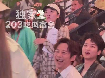 好萌的何老师!表情真是生动极了!又见证了一次我们hi6的团魂!