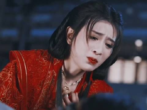 所以她既不是舒城也不是莫茴,像个复合体怪物✘