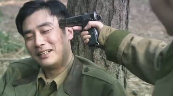 六哥太牛了!林桃拿枪指着他,结果被玩弄于鼓掌之中