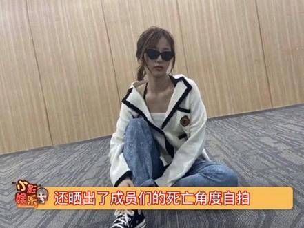 虞书欣晒出THE9的自拍,这角度真是极限挑战,婧妹居然都敢尝试!