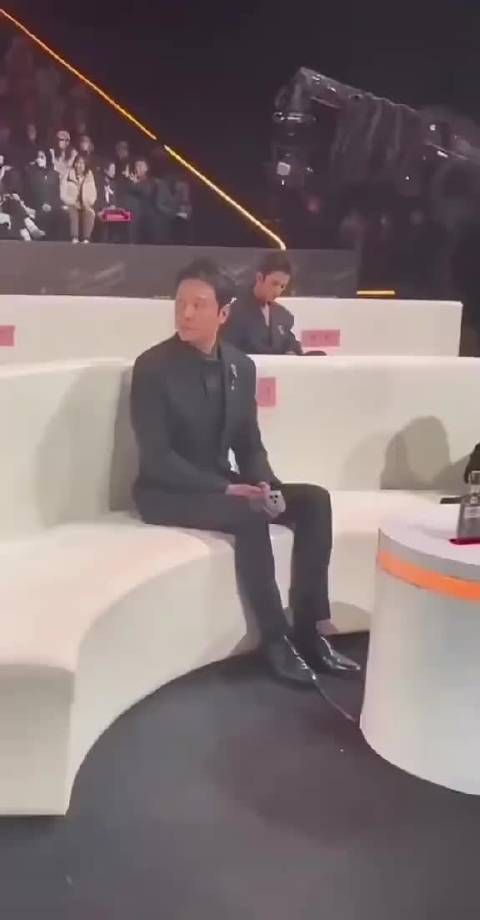 赵丽颖,冯绍峰再见是不是内心已无波澜……颖宝太美了!