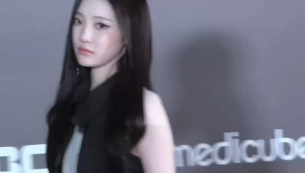宁艺卓出道四周年快乐 241115|饭拍视频|TikTok颁奖典礼 无声的美丽…