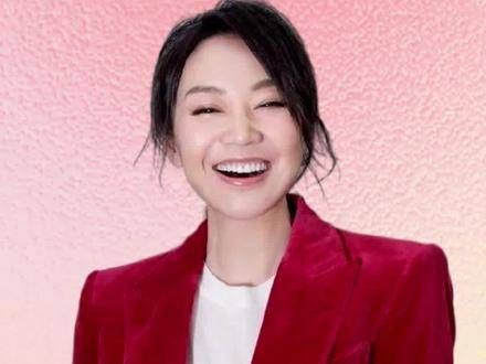 闫妮与邹伟分手19载,现今境遇竟如此迥异?
