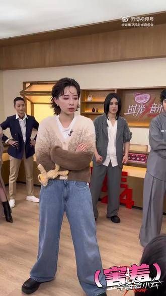 李斯丹妮新歌首发,人间扭蛋机开启,快来一起成为人生的《Winner》!