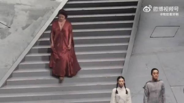 我挺佩服的,真的是做到了为艺术献身
