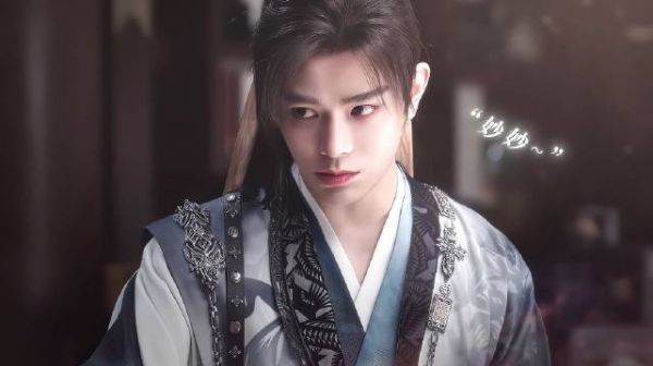 慕声学名子期,属于半自动邪恶银渐层,驯养前“阿姐”,驯养后“妙妙”…