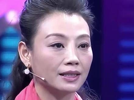 李宜娟在《甄嬛传》中的端妃一角令人难忘,最初她被安排扮演剪秋,但化妆后…