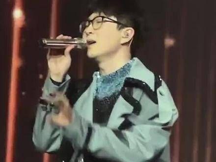 一杯献给朝阳,一杯献给月光,毛不易全新巡回演唱会正式定档,首站成都!