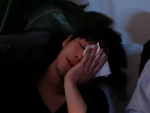 早安 @王安宇buss 破碎的王哥，遇水则帅 电视剧小巷人家