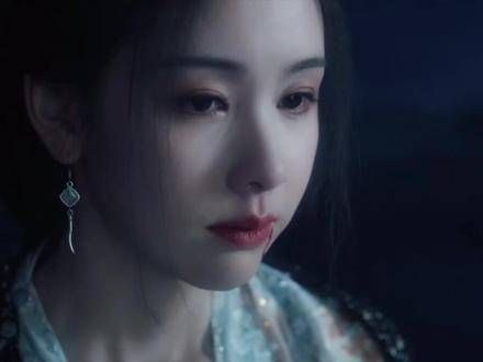 所有人似乎都被命运紧紧束缚，与 陈都灵 在剧中演绎着各自的苦涩人生