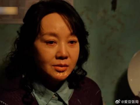 黄玲彻底对庄超英失望,宋莹离开了,再也没有人护着她了
