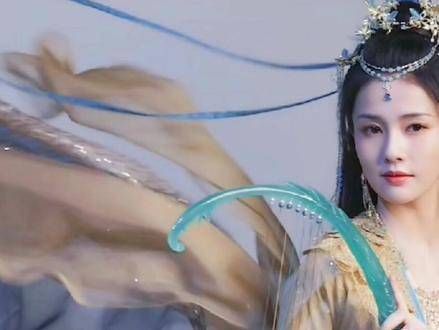 这部剧的古偶服饰堪称顶峰,黎苏苏真是美得像仙子