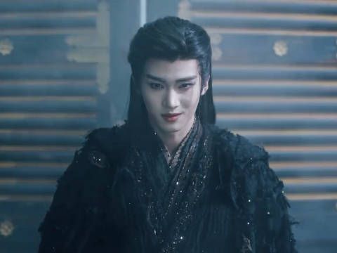 那个从未改变的离仑,他终于找到了归处 离仑化身槐树…