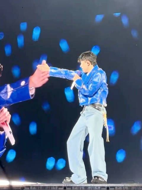 成都演唱会首唱《勇气之歌》,不止曲风还有腔调都是全新的风格…