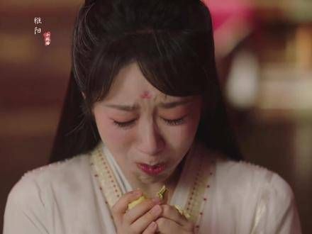 原著里相柳向小夭透露了玱玹与涂山篌的联盟,而在剧中则是小夭自行推测出真相