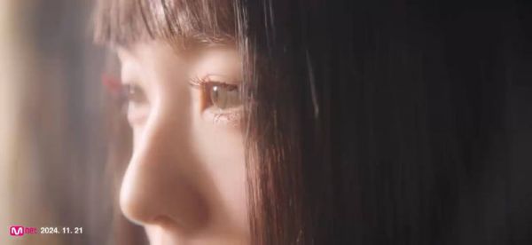 裴珠泫 'Like A Flower' MV Teaser . 发带造型