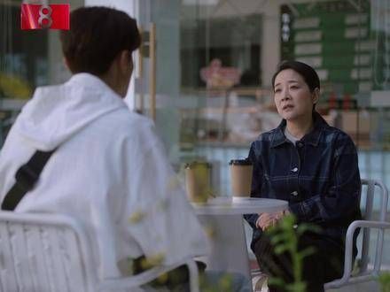 赵秀丽带着陈若华去找周凯泽,希望他能帮忙解决女儿的工作难题…