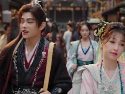 慕声儿的少年魅力仿佛要穿透屏幕，听他陪妙妙玩耍…