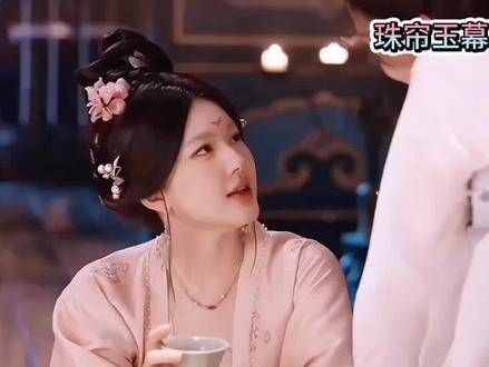 永远会被女孩子的友谊所触动,既是对手又是知己