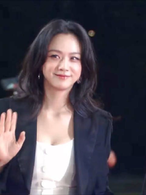 妆发在线的一套!
