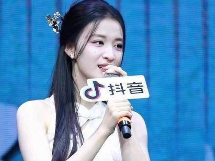 王楚然在《柳舟记》见面会上现场清唱《如果可以》…