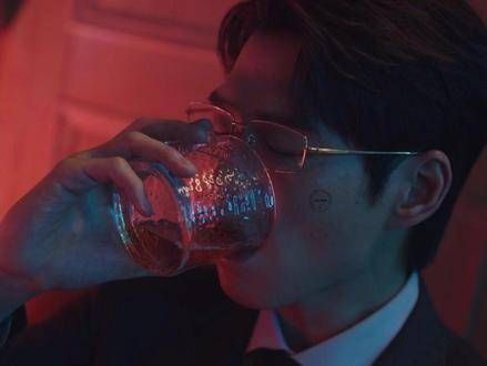 别管了,已经被帅疯