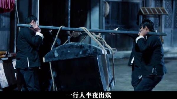 深夜管家偷运尸体,不小心棺材落地,竟然发生了更恐怖的事情