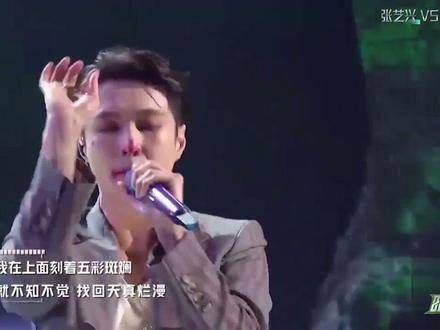 小丑妆惊艳亮相!