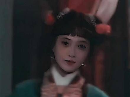 都说金玉良缘美满,我却只记挂那木石前缘