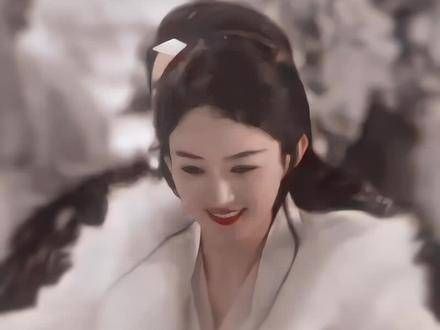这一刻，故事的幸福结局化为了现实与凤行雪地追逐名场面