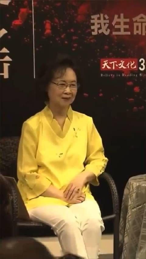 琼瑶是个浪漫主义者,连老去都是那么的优雅…
