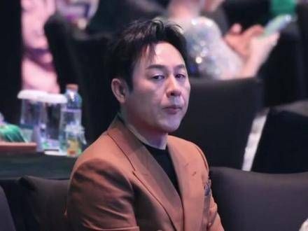 演技炸裂,每一场戏都让人拍案叫绝 张颂文做到了事事有回应