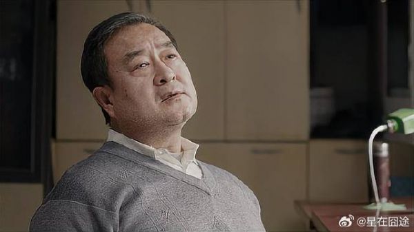 秦川不愿跟胡兵在一块，跟局长说自己要回派出所