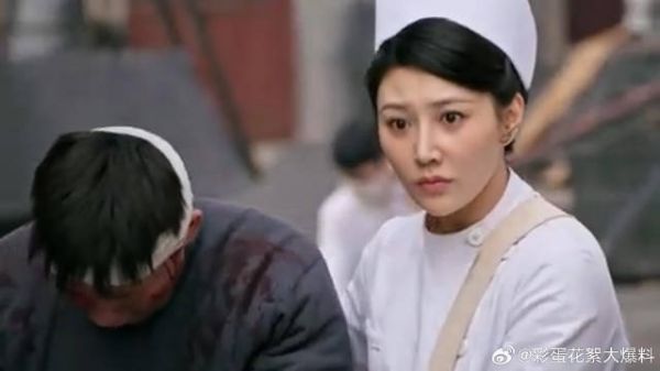 男主知道自己被跟踪了,巧妙一招化解
