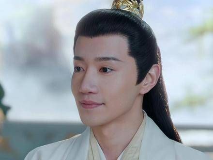 她曾在此地感受到最温馨的亲情,又怎会认错?神隐 赵露思