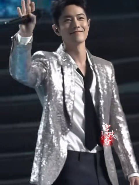 曾经那个勇敢无畏的少年，已经长成了万众瞩目的大明星了～xz