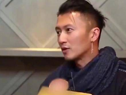 谢贤与张柏芝公开恋情,疑似已有四胎,谢锋怒不可遏,真是令人震惊!