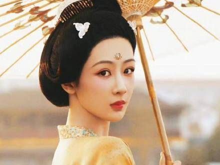 只愿挥手作别时,心中无爱无怨无求