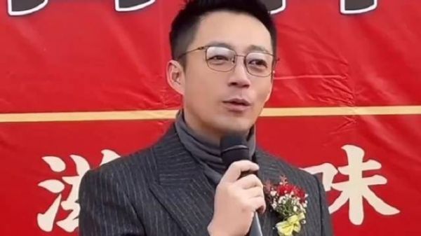 汪小菲现身兰州麻六记开业，回应马筱梅没有来，张兰连麦活跃气氛