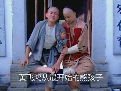 居然有人怀疑他的腿是假的?这段花絮比正片还要精彩!