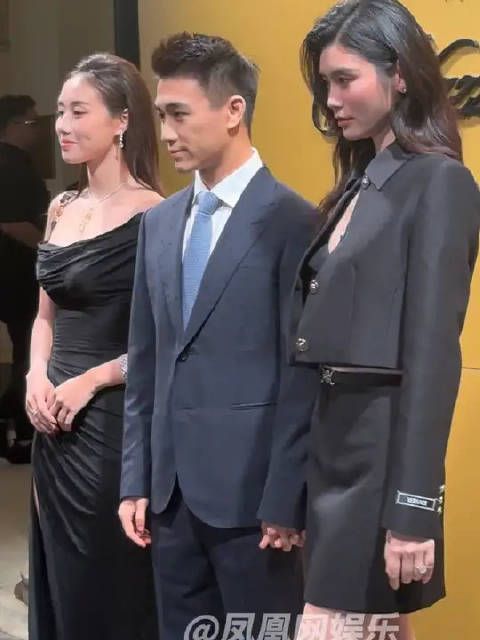 何猷君奚梦瑶十指紧扣,公开秀恩爱