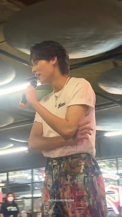 Billkin会在PP演唱会前回来吗 BK:PP演唱会是几号啊 他没我邀请我啊