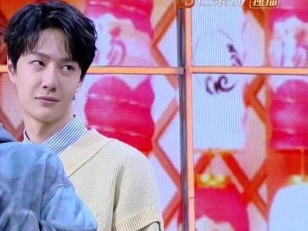 王一宝你在温柔中带着几分娇气…